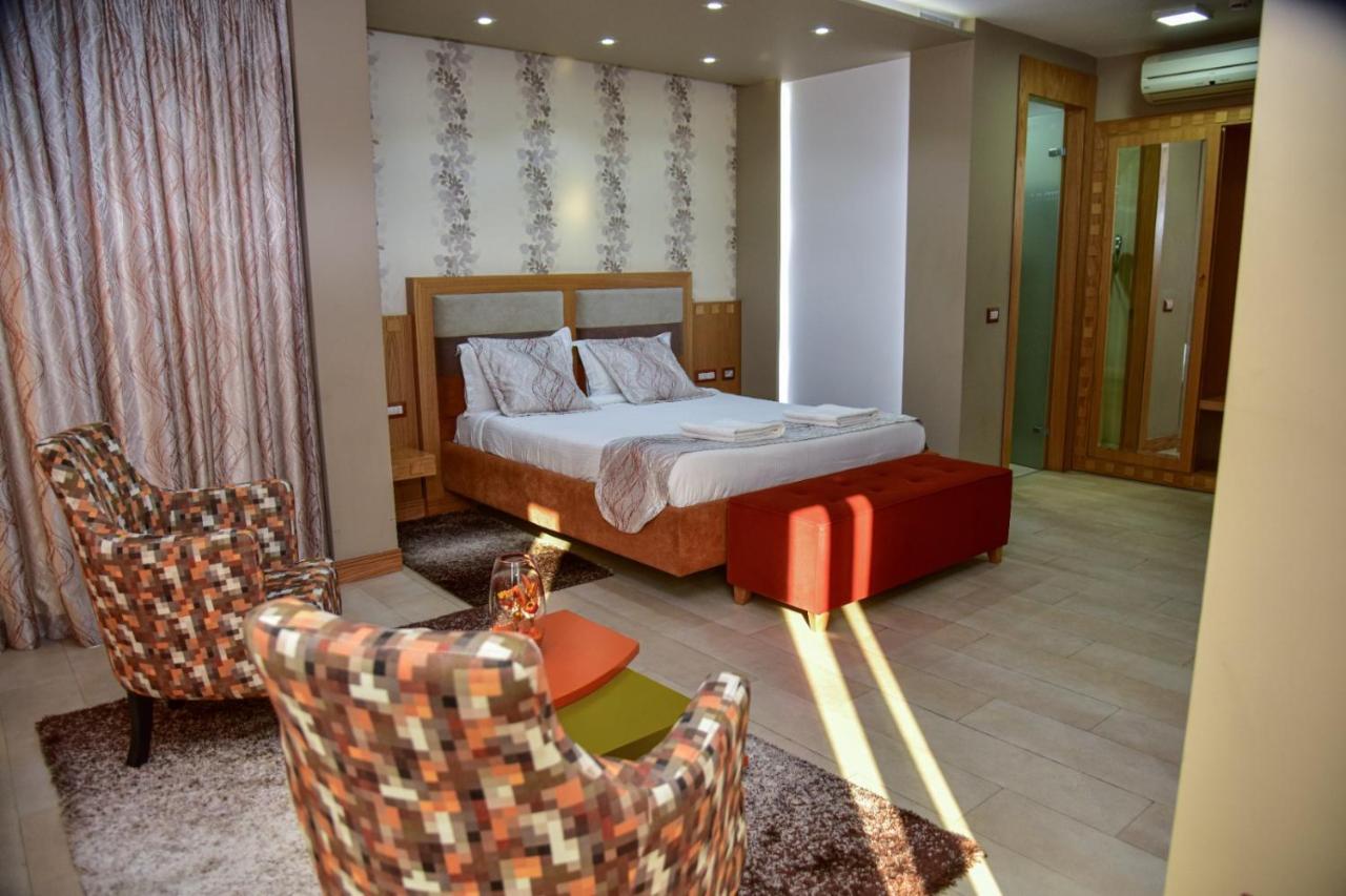 New W Hotel Tiranë Eksteriør bilde