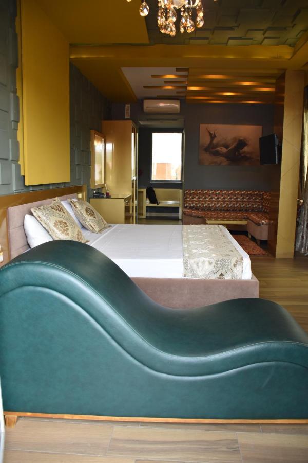 New W Hotel Tiranë Eksteriør bilde