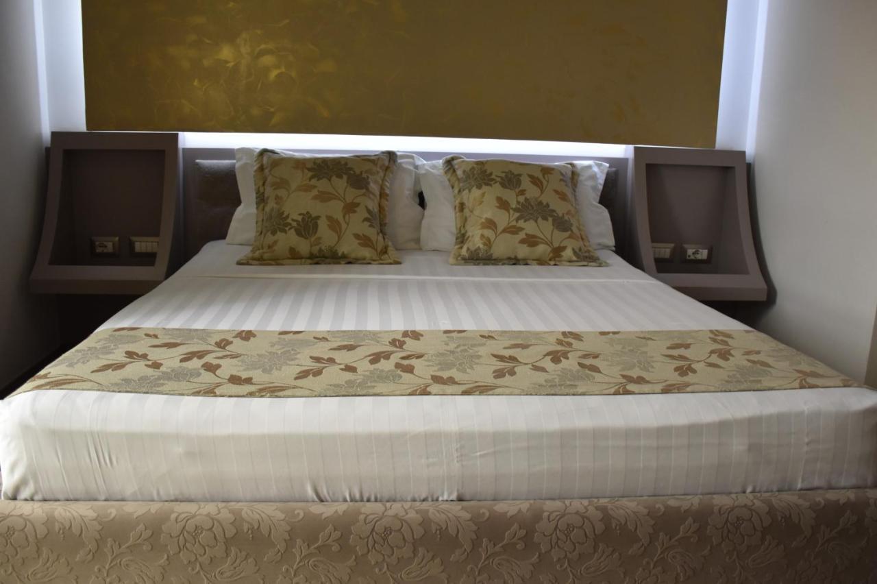 New W Hotel Tiranë Eksteriør bilde