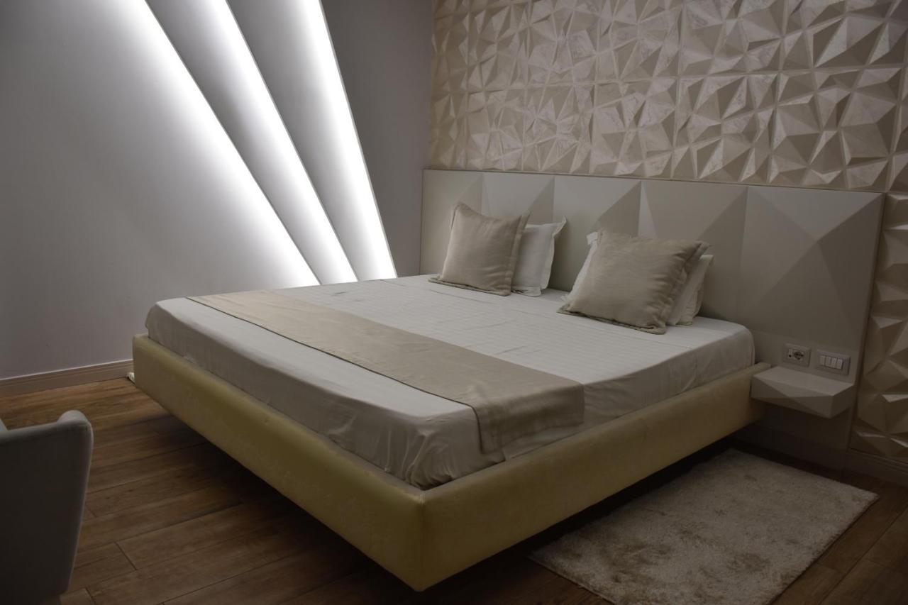 New W Hotel Tiranë Eksteriør bilde